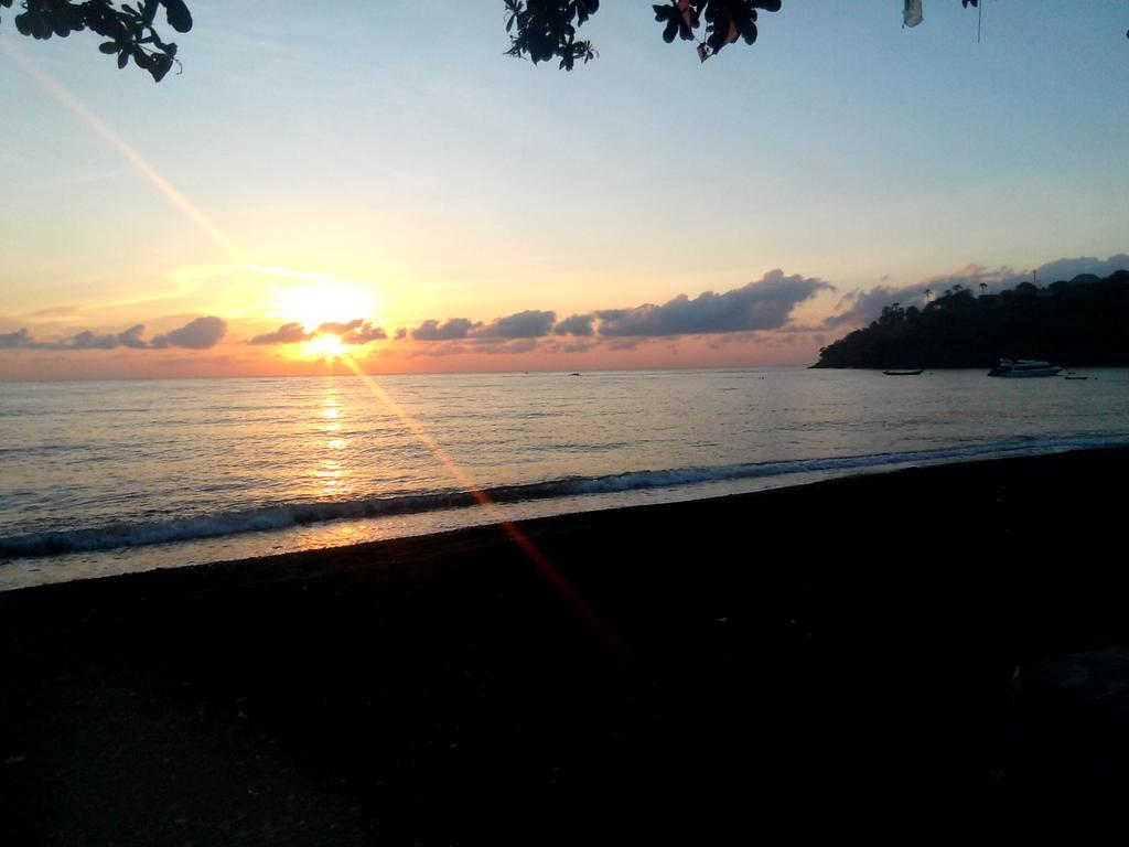 Sunrise Cafe Bungalows Amed  Ngoại thất bức ảnh
